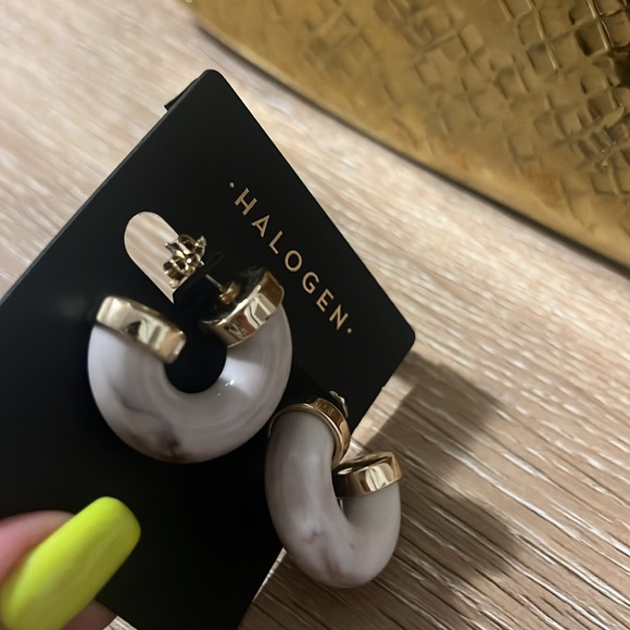 Halogen Gold & Marble Earrings - Picture 2 of 3